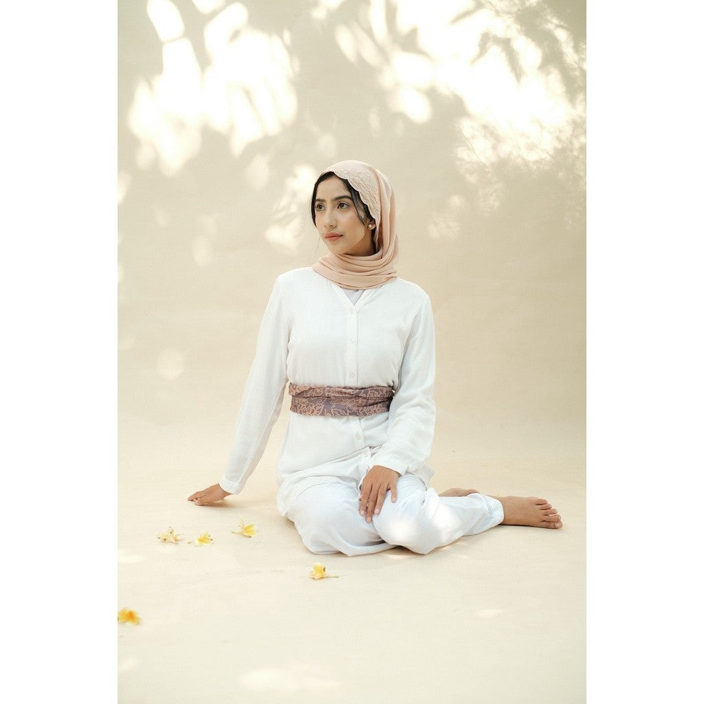 Embroidery HIjab Shawl - Flora - Almond