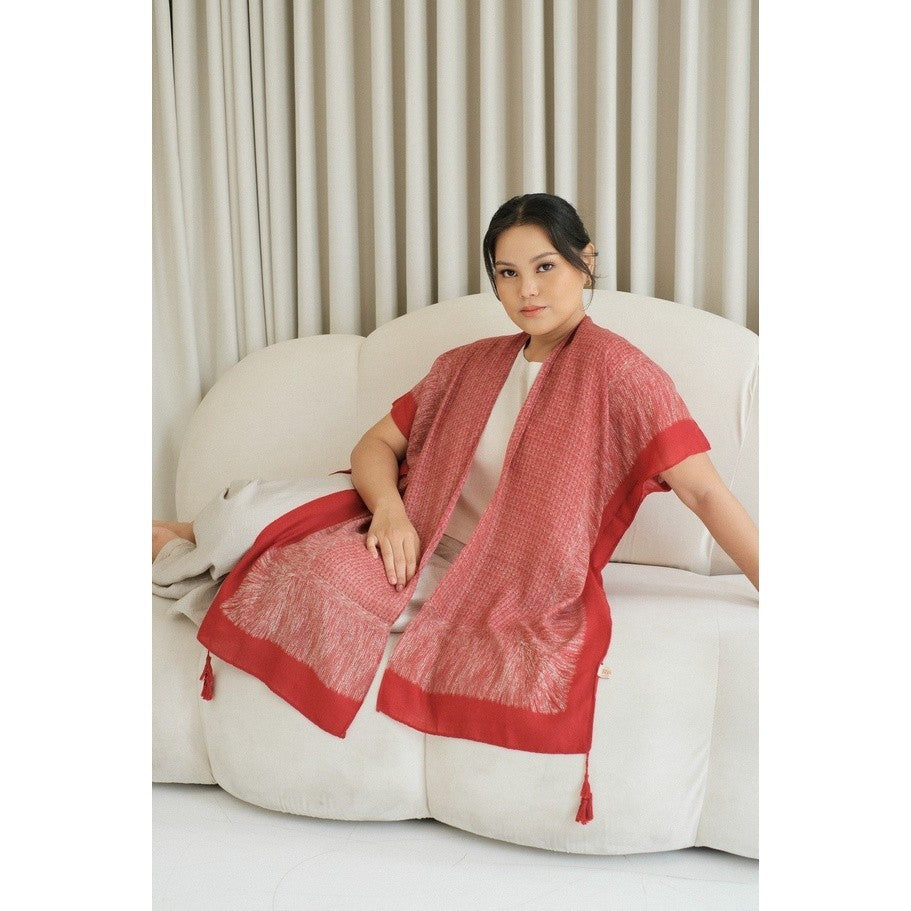 Juri Outer in Red