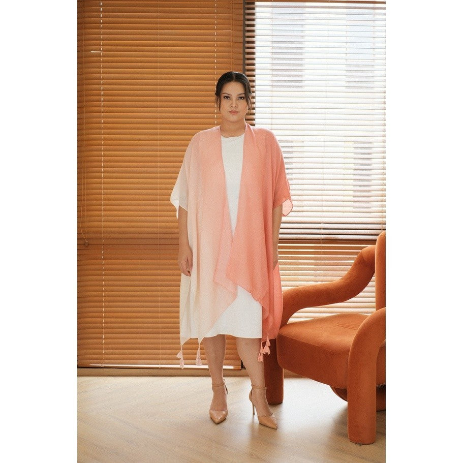 Alia Outer in Pink