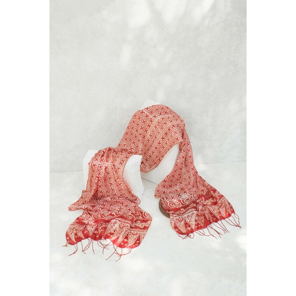 Syal Batik Sutra Rereng Bilik - Red - 45