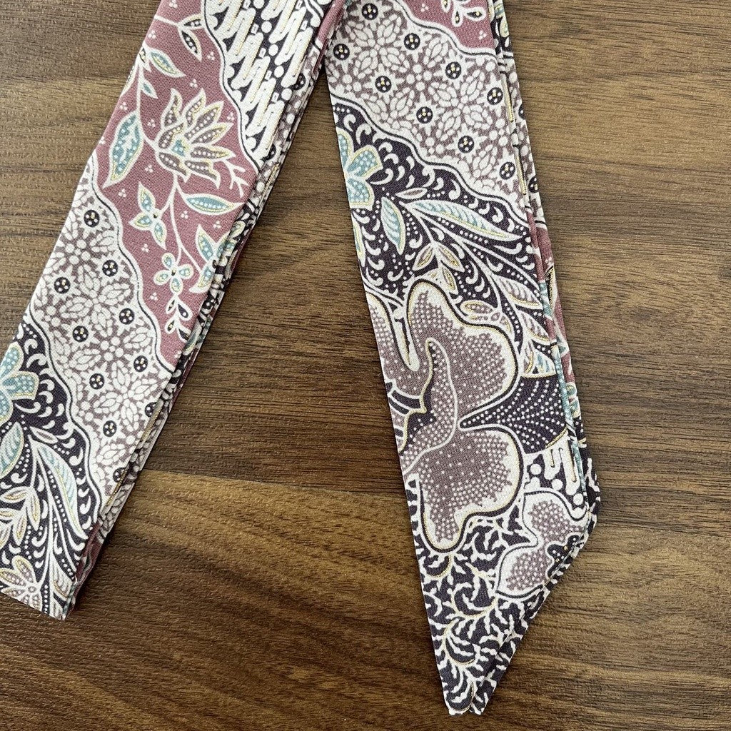 Yuyun in Purple - Twili Pita Syal