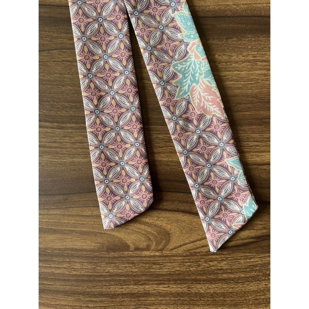 Anisa in Pink - Twili Pita Syal