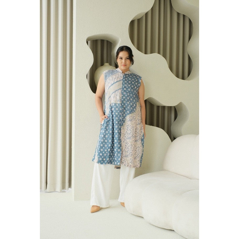 Talitha Tunik in Light Blue - Dress Outer Batik