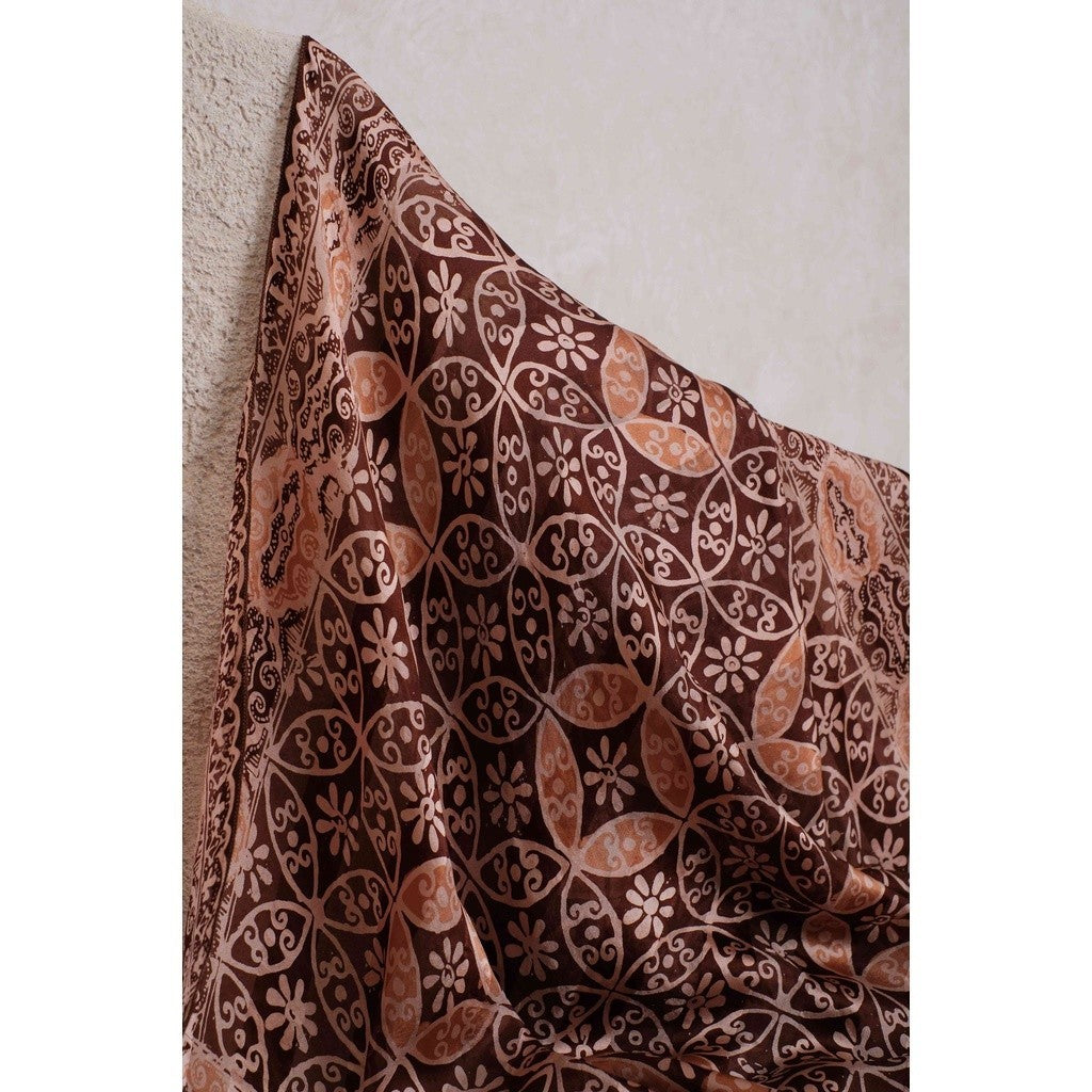 Syal Batik Sutra Brown Kawung 2