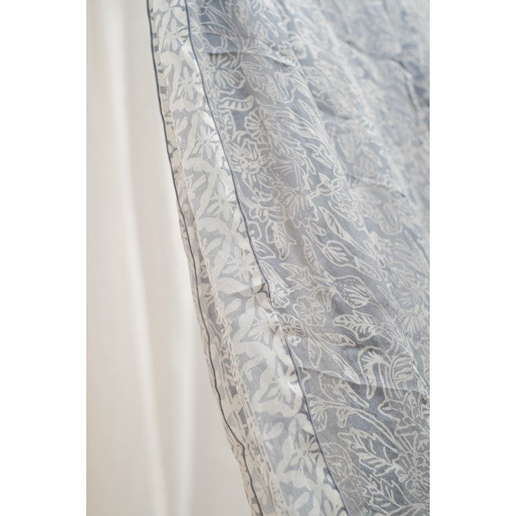 Selendang Batik Sutra Grey 04