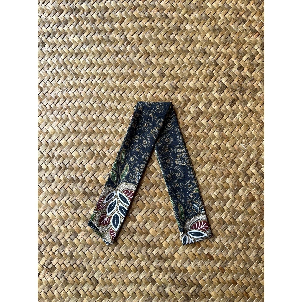 Naila - Twili Pita Syal