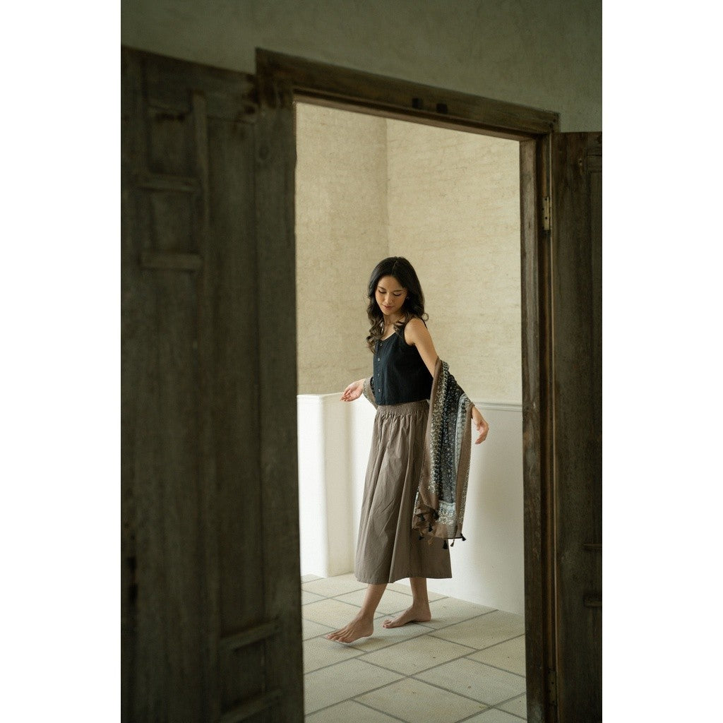 Jayanti Black Shawl / Selendang Batik