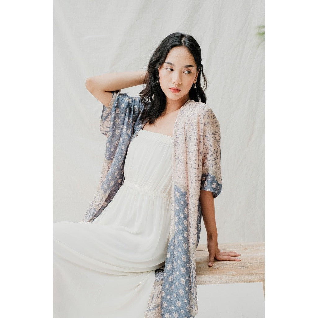 Kirana 53 Outer Kaftan Batik