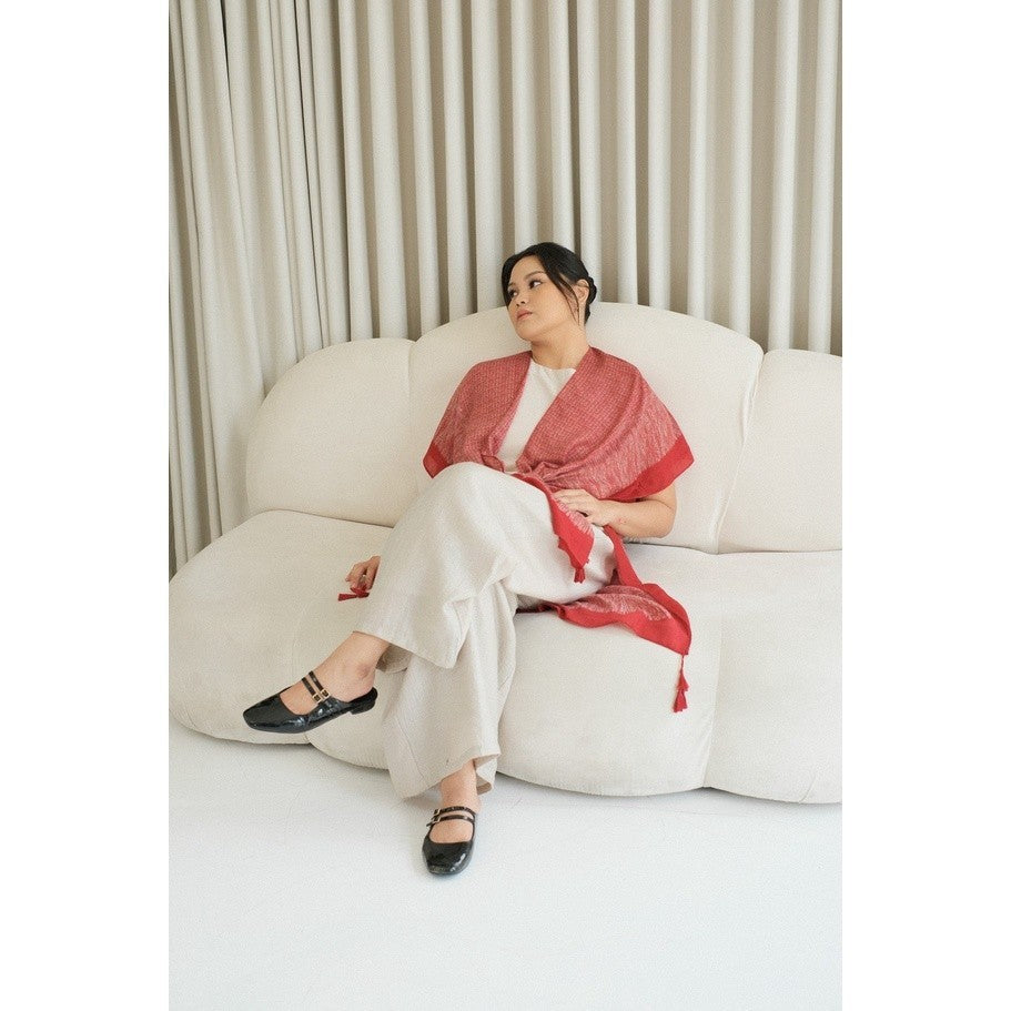 Juri Outer in Red