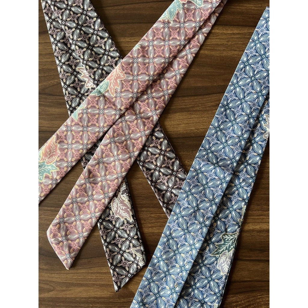 Anisa in Black-Blue - Twili Pita Syal