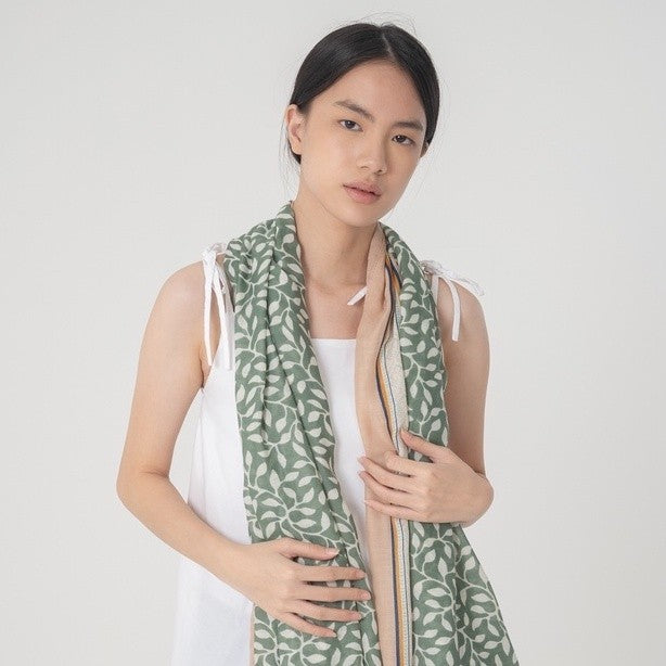 (DEFECT SALE) Salma Green-Selendang Batik Premium 90×180/Pashmina