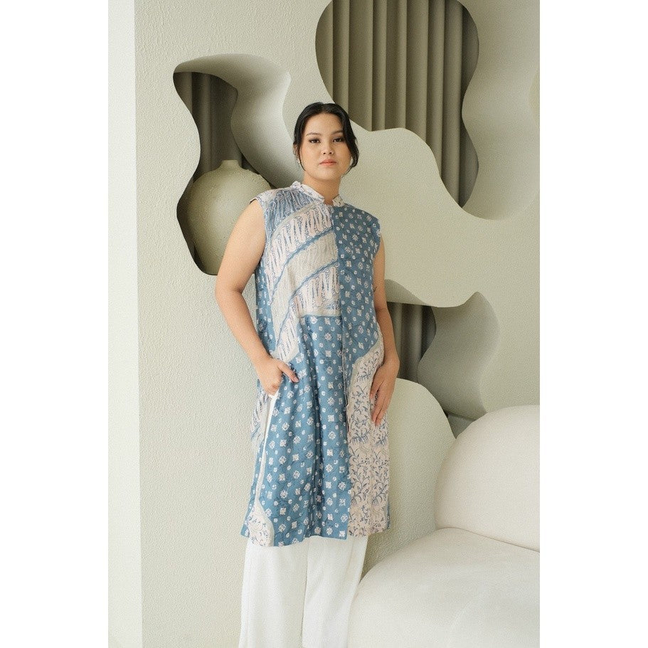 Talitha Tunik in Light Blue - Dress Outer Batik