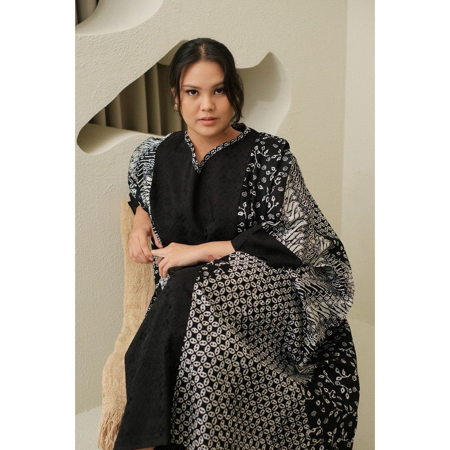 Kaiyana Kaftan Batik Dress - Black