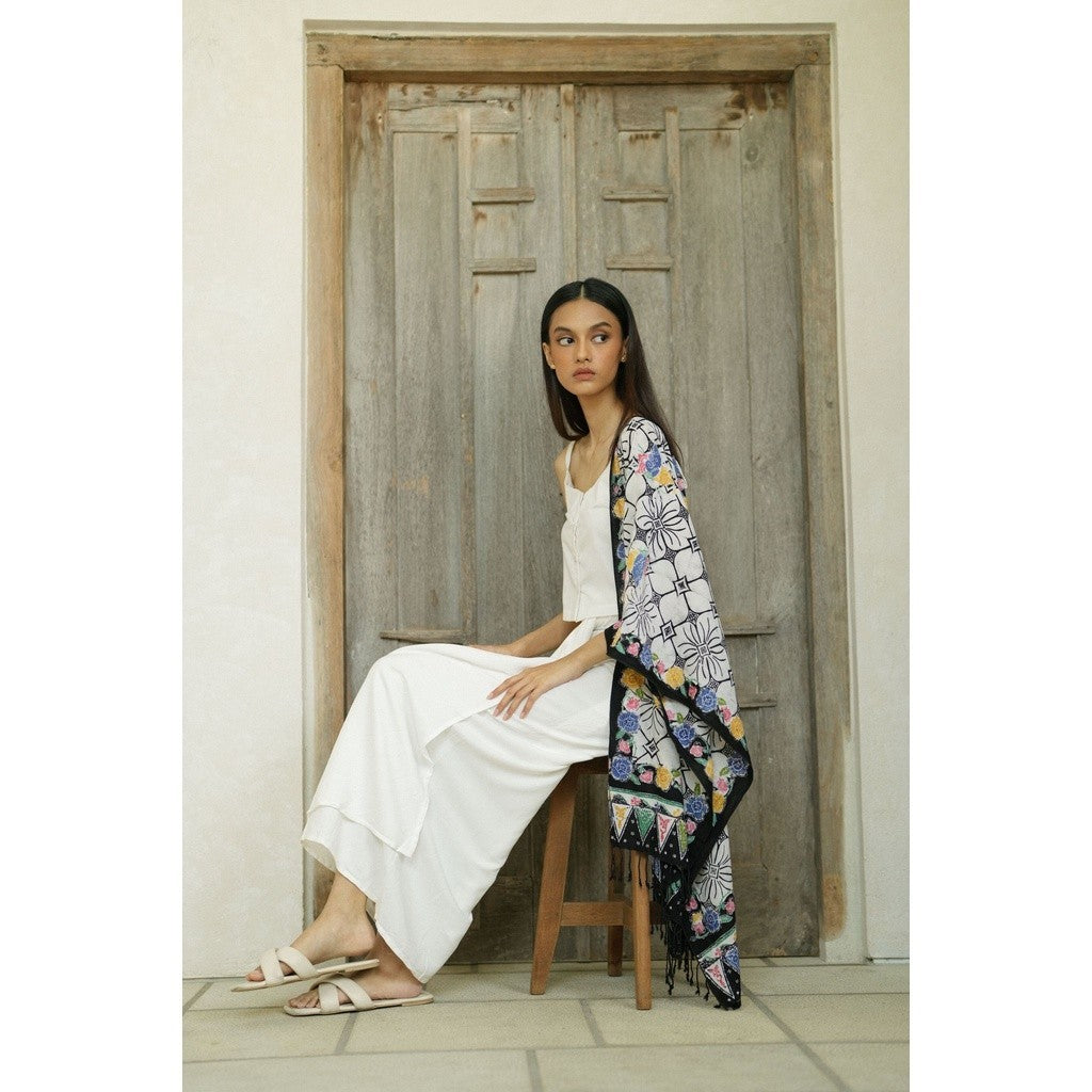 Selendang Batik Encim Kawung Black