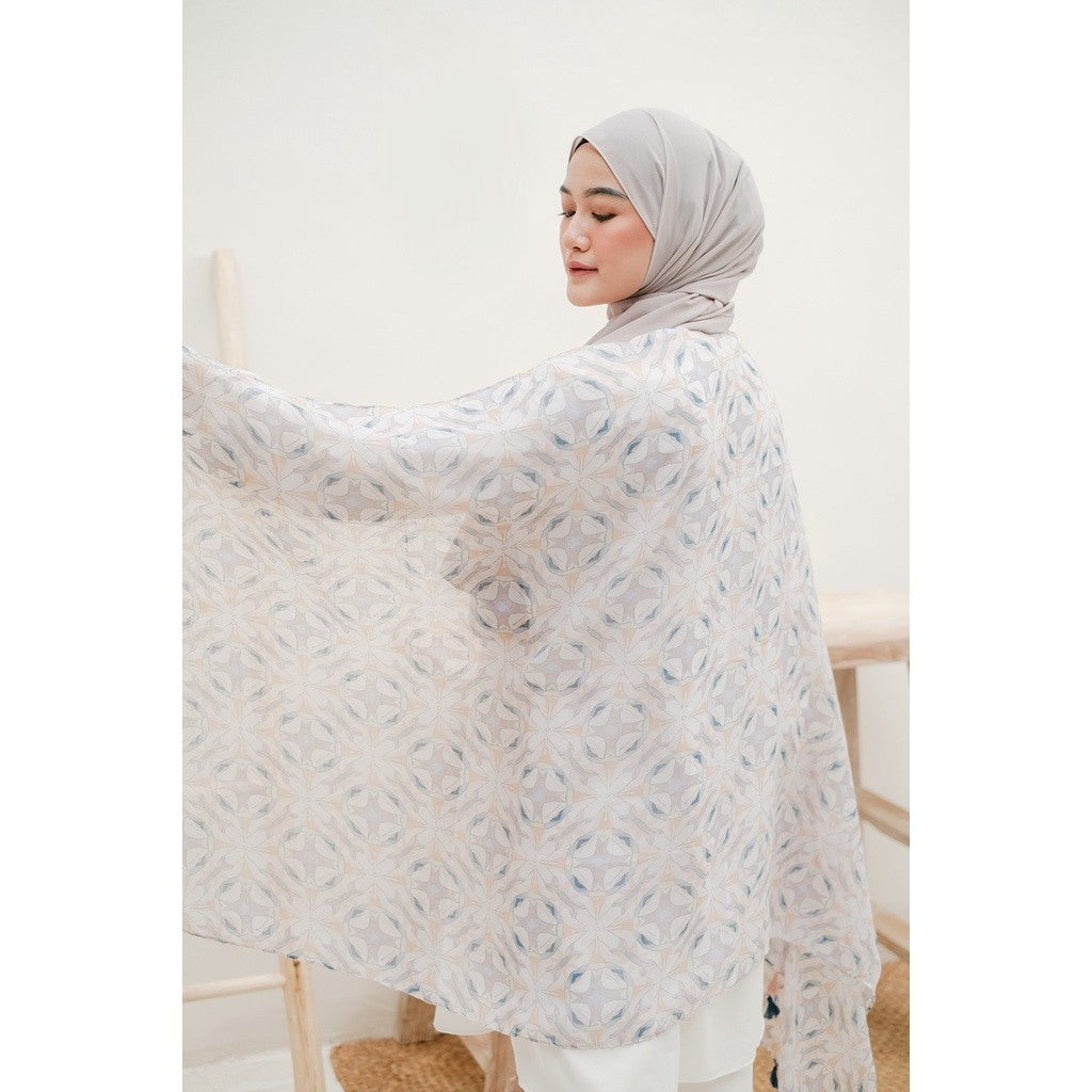 Tyas Shawl