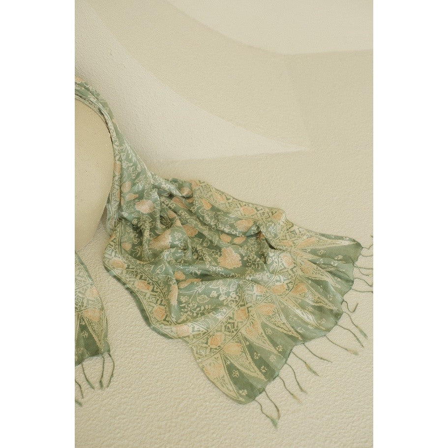 Syal Batik Sutra Daun Coletan - Green