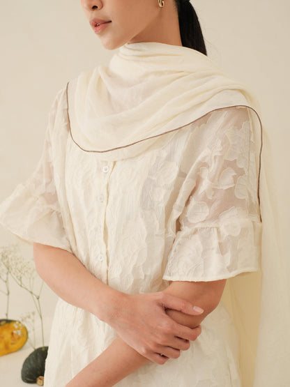 Alma in White Shawl - Selendang Batik