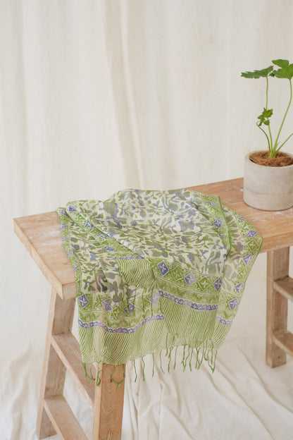 Daun Puring in Green - Syal Batik Sutra - 55