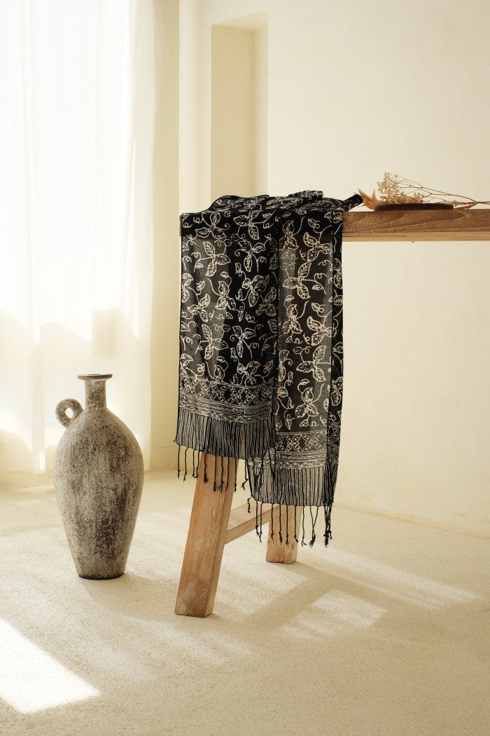 Scarf Batik TCE Daun Rambat Black