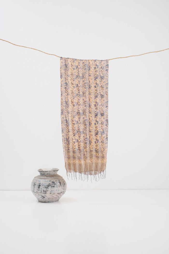 Syal Batik Sutra Daun - Grey - 45