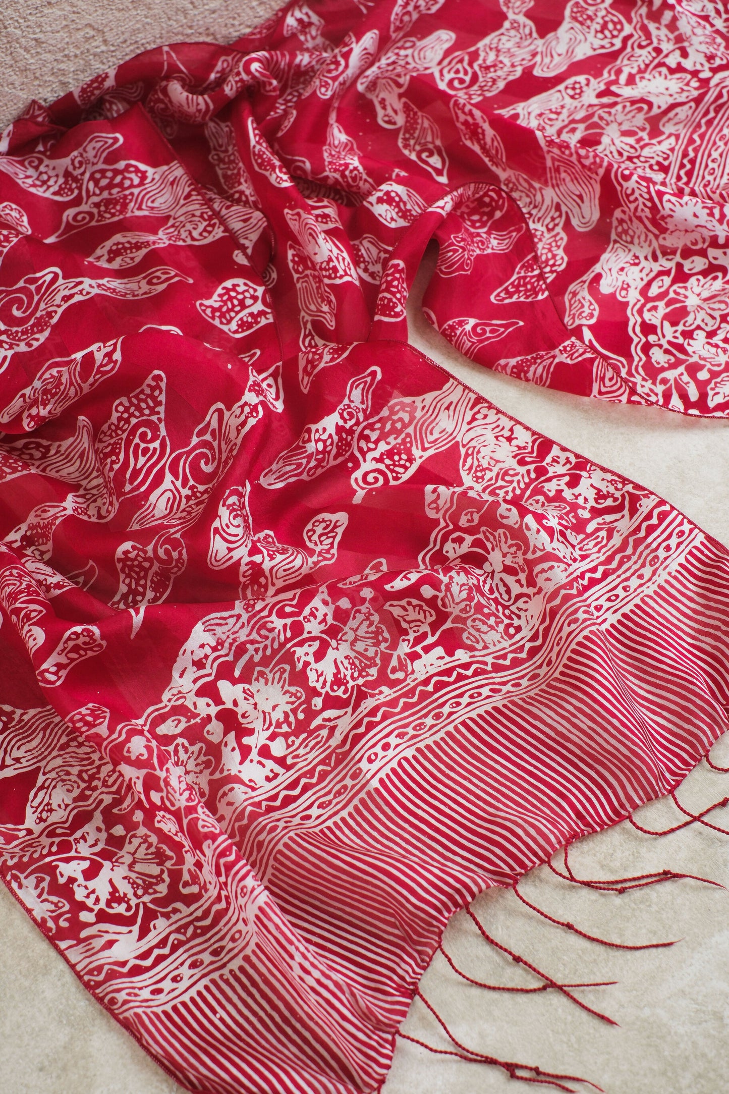 Syal Batik Sutra Mega Mendung - Red - 45