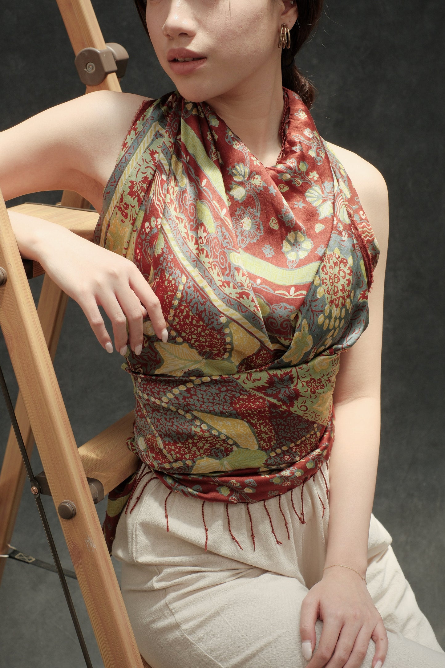 Sangga Langit in Red Green - Selendang Sutra Batik Tulis