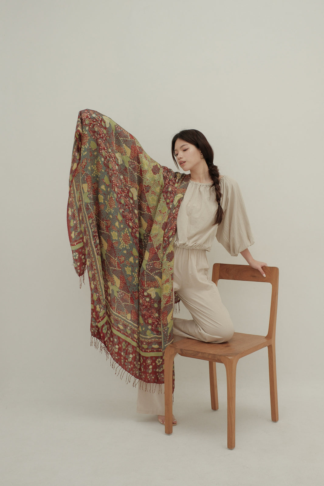 Sangga Langit in Red Green - Selendang Sutra Batik Tulis