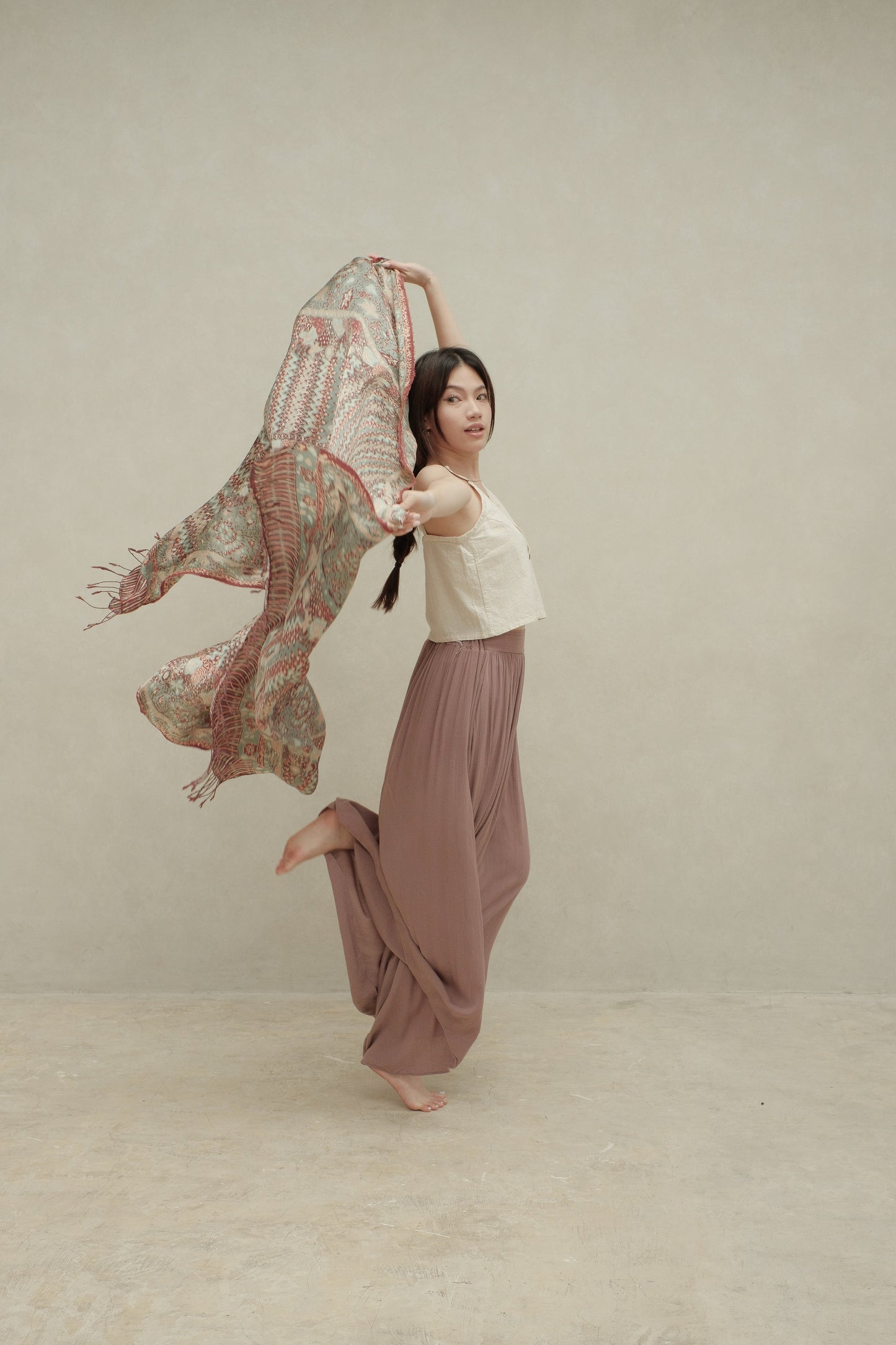 Selendang Sutra Batik Tulis - Rimba Jawi - Pastel