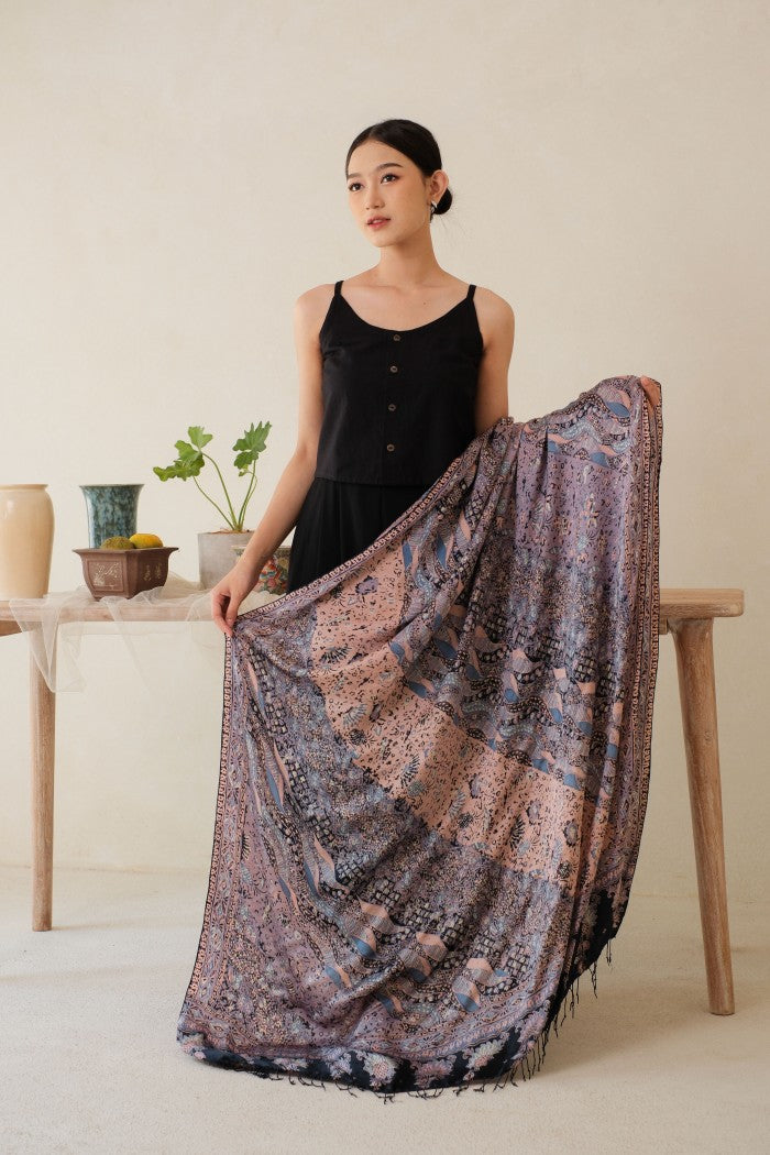 Selendang Sutra Batik Tulis - Alam Merak