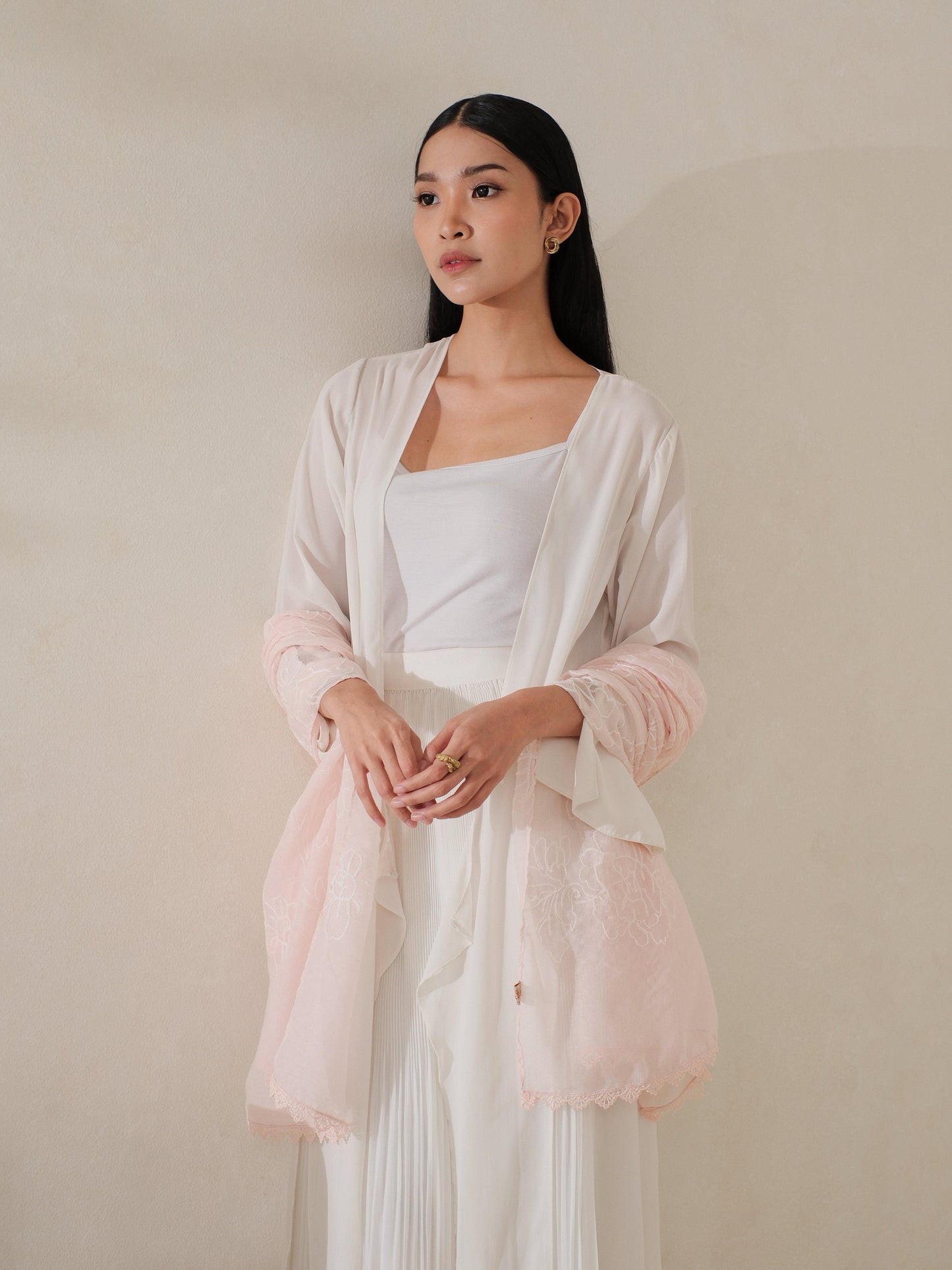 Dyta in Pink Shawl - Selendang Batik