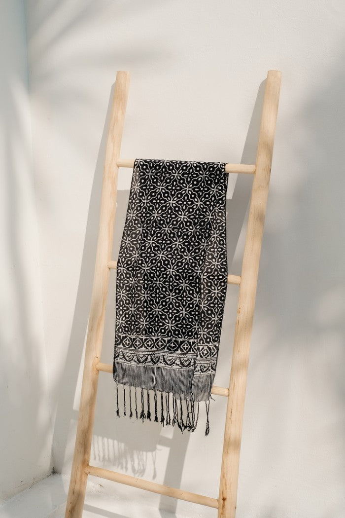 Scarf Batik TCE Kawung 2 Black