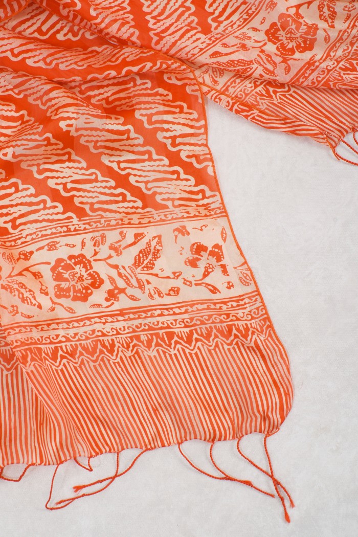 Syal Batik Sutra Parang Tuding - Orange - 45