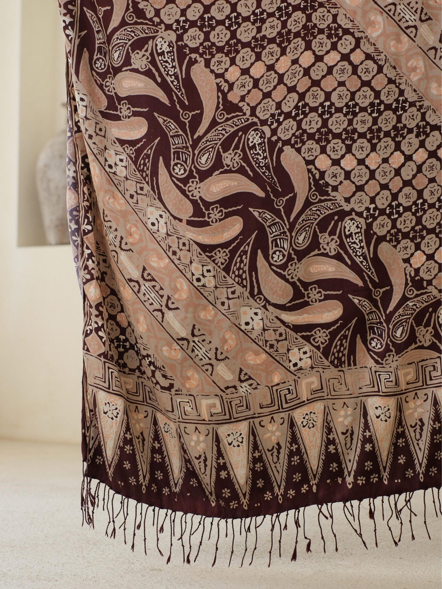 Selendang Sutra Batik Tulis - Swarna Truntum - Brown