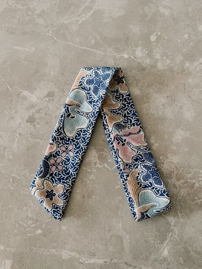 Kora in Blue - Twili Pita Syal