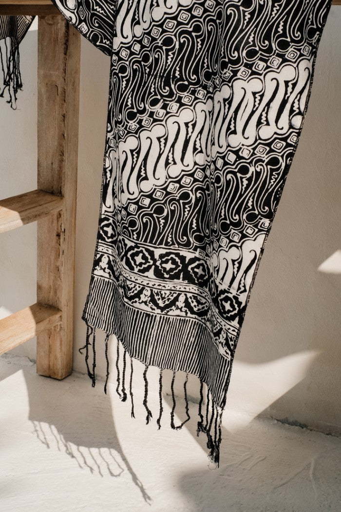 Scarf Batik TCE Parang Black