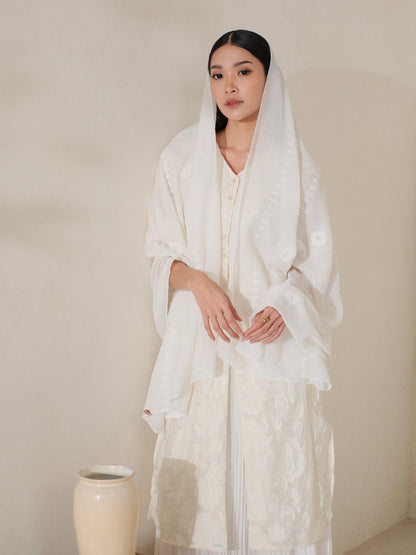 Noor in White Shawl - Selendang Batik