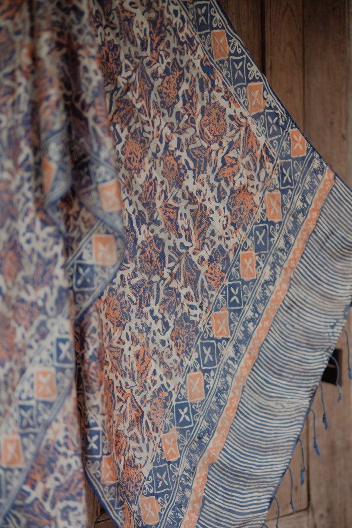 Syal Batik Sutra Blue 02