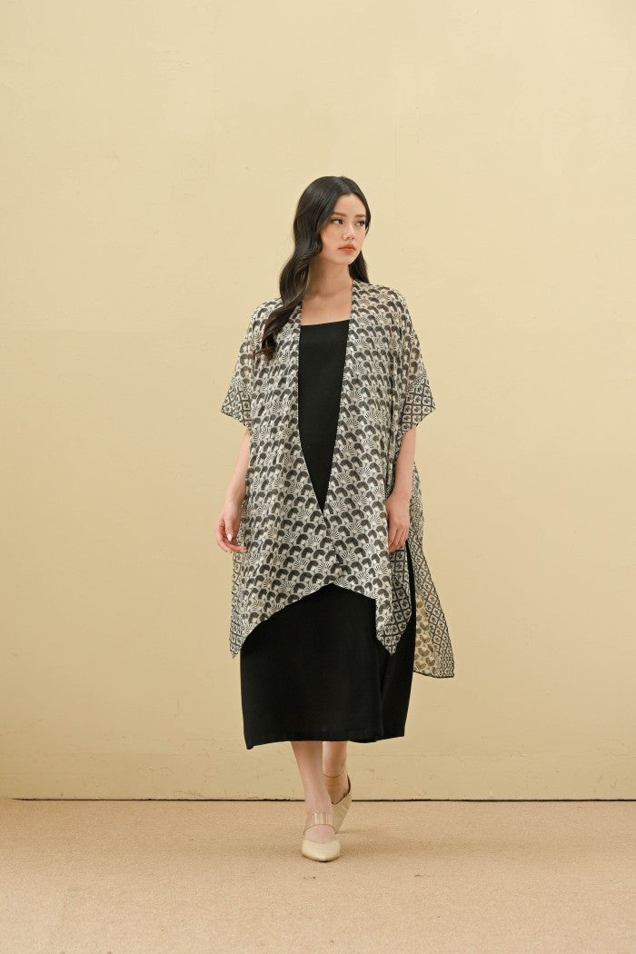 (DEFECT SALE) - Pasha Black Outer