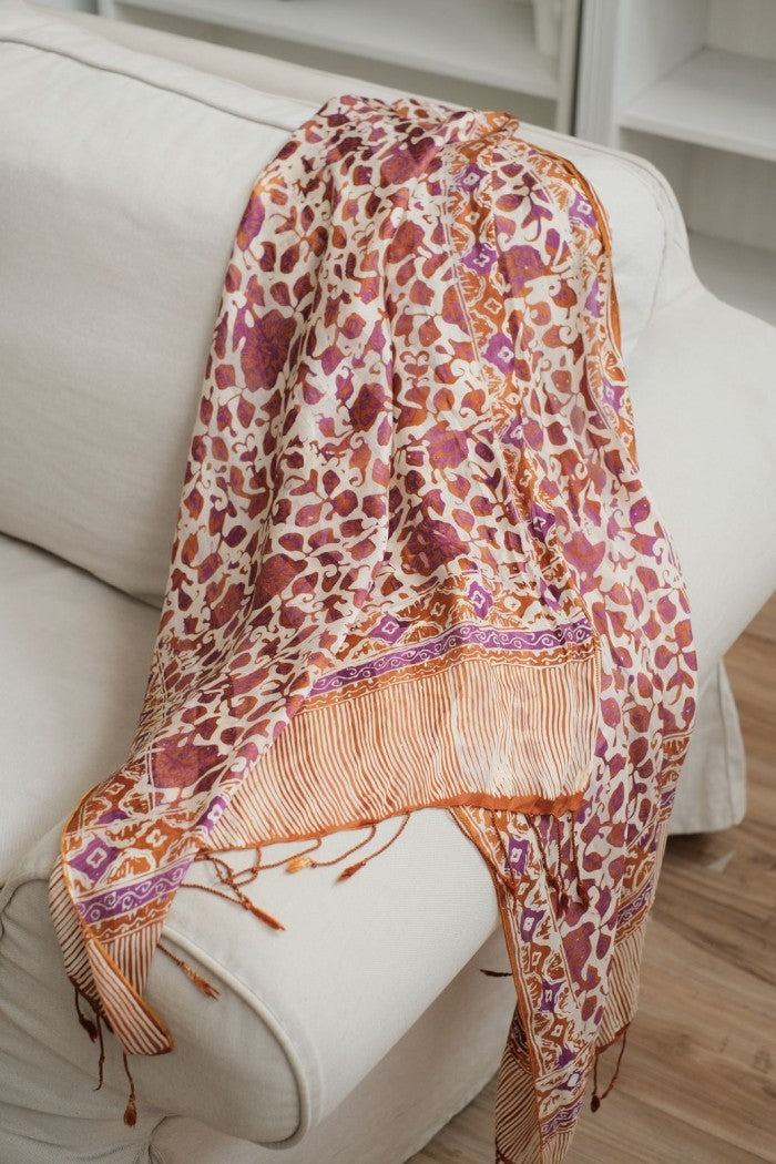 Syal Batik Sutra Gold 01
