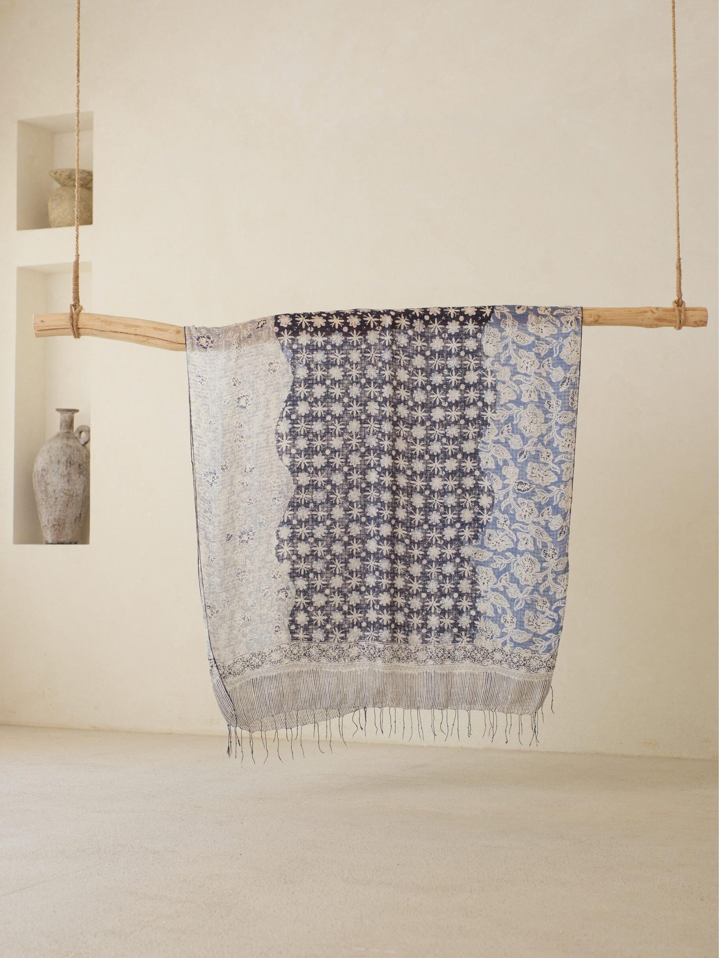 Batik Ratu - Selendang Sutra Batik - Truntum Daun - Dark Blue