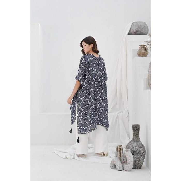 Yuni Outer