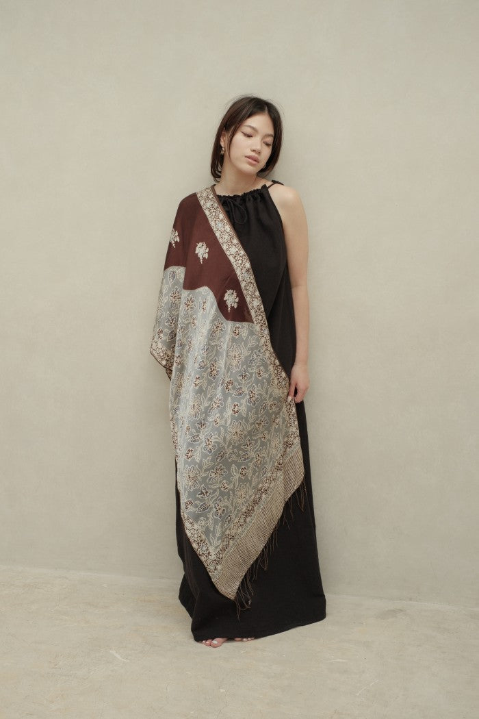 Syal Sutra Batik Premium - Selaras Brown Grey