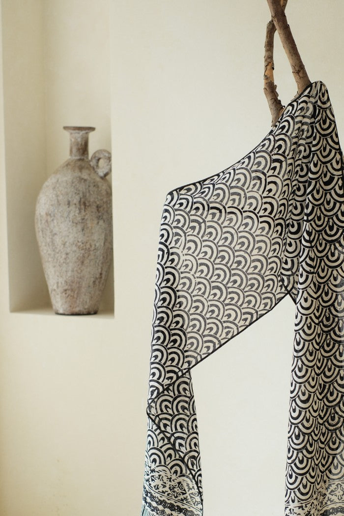 Scarf Batik TCE Ombak Black