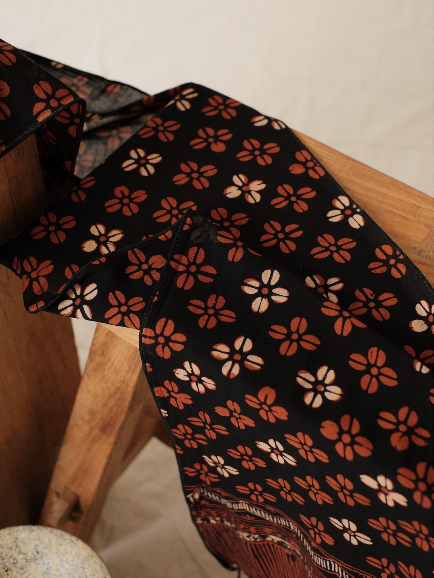 Scarf Batik Kopi Kawung - Sogan | DNF