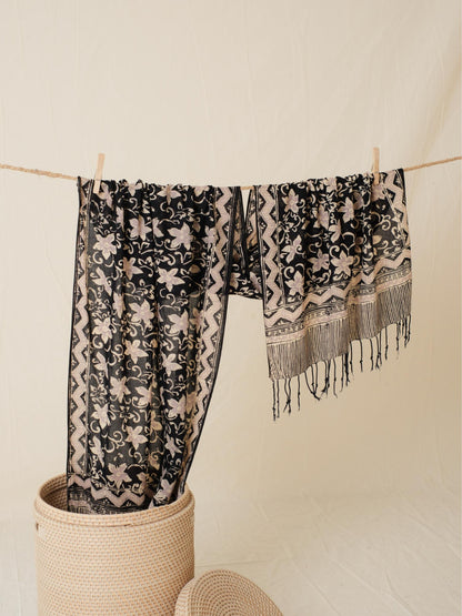 Scarf Batik 50 - Daun Bintang - Black | DNE