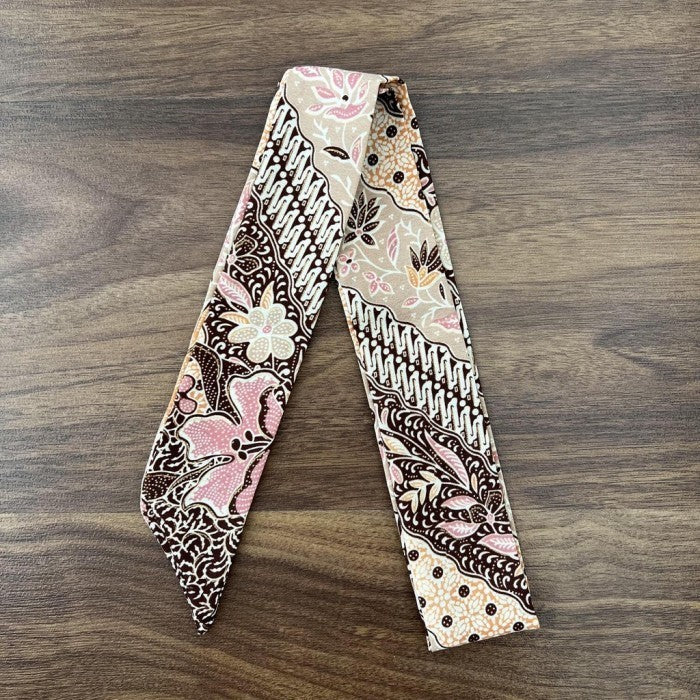 Yuyun in Brown - Twili Pita Syal