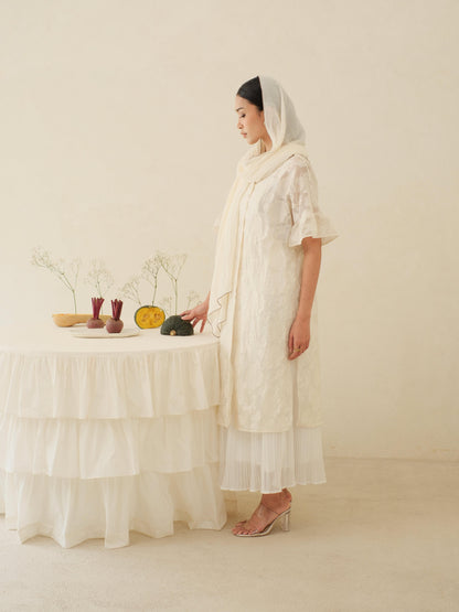 Alma in White Shawl - Selendang Batik