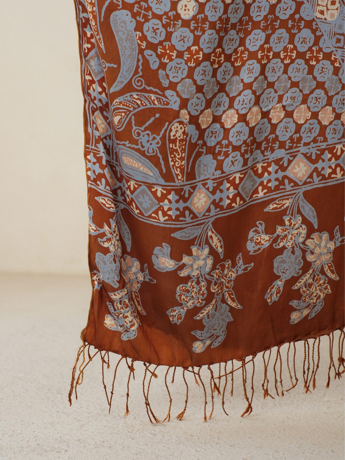 Selendang Sutra Batik Tulis - Swarna Truntum - Brown Blue