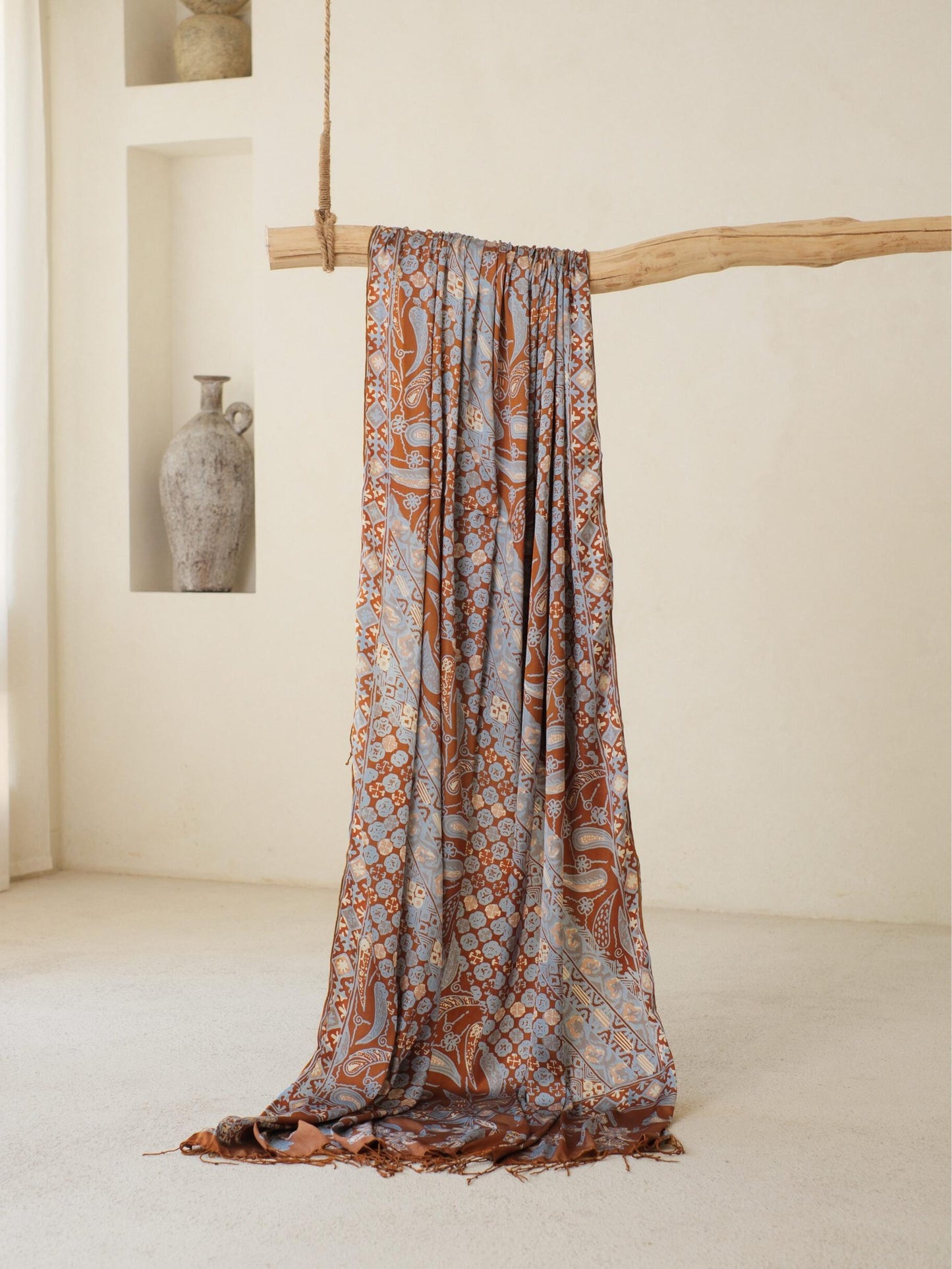 Selendang Sutra Batik Tulis - Swarna Truntum - Brown Blue