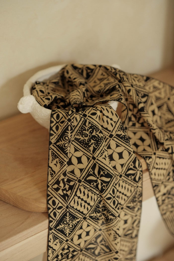 Scarf Batik Tambal - Black | DNE